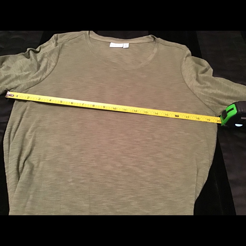 Stylish Top 👚 - Picture 6 of 6
